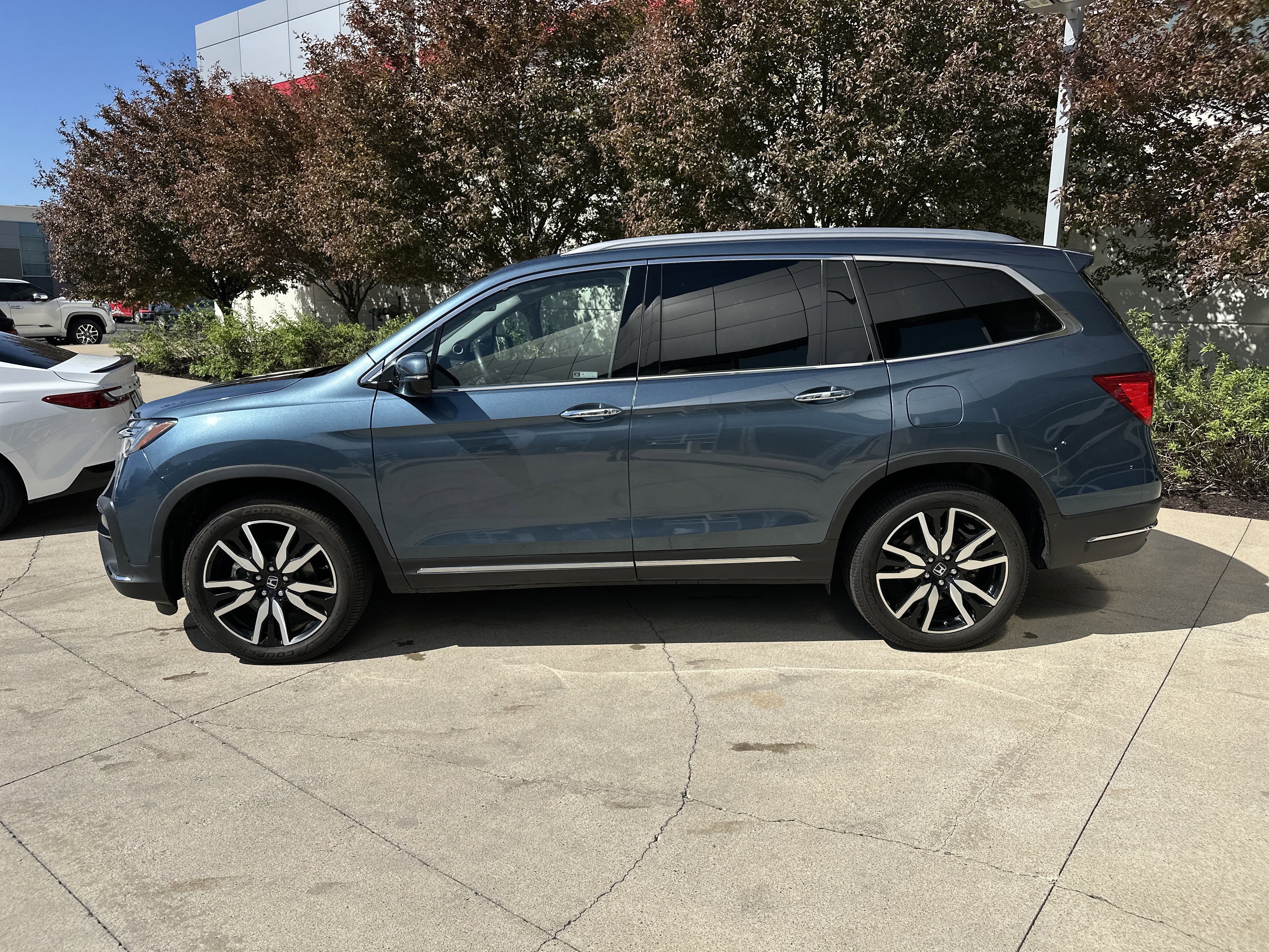 Used 2021 Honda Pilot Touring image 9