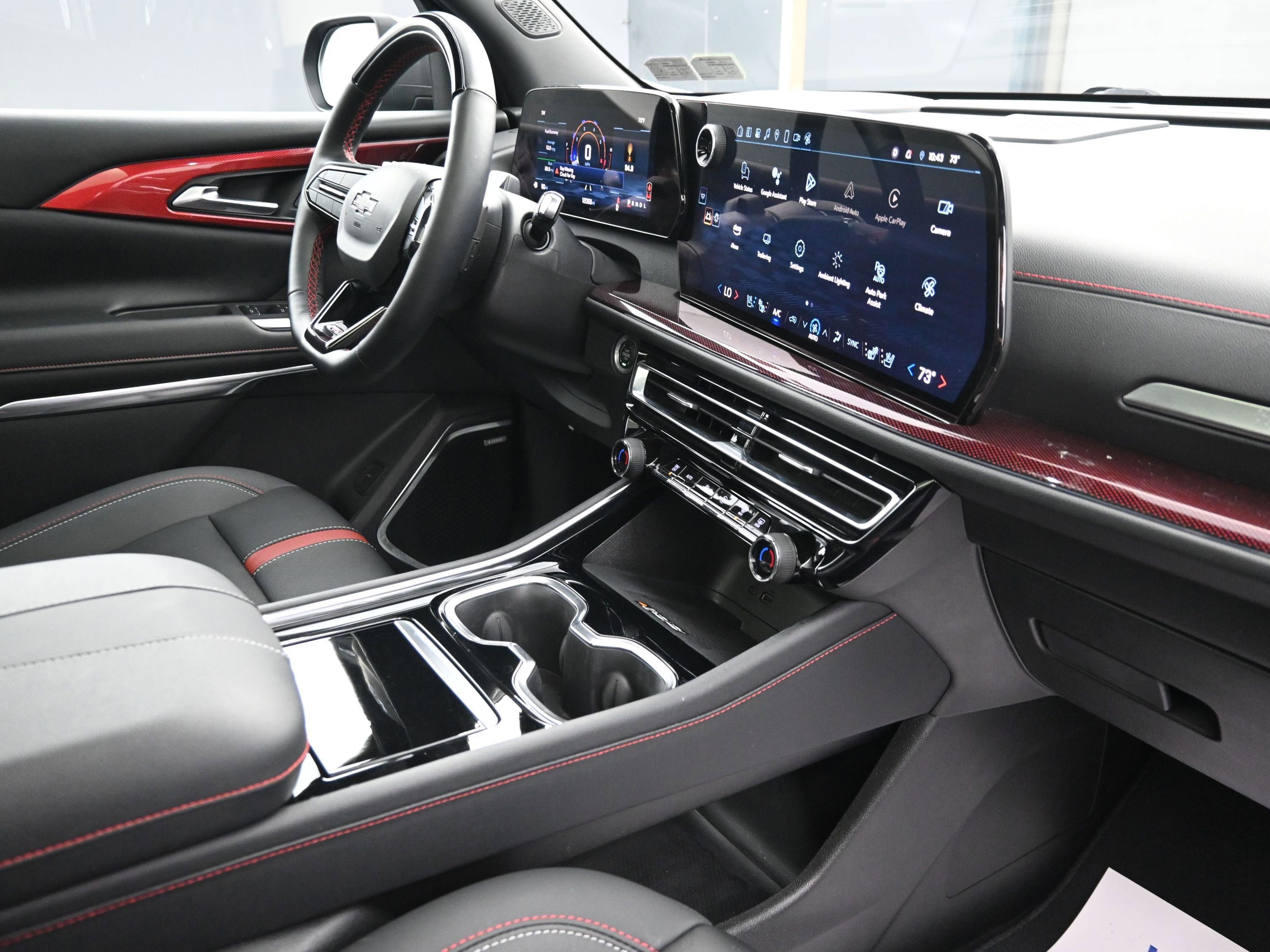Certified 2024 Chevrolet Traverse RS FWD image 39