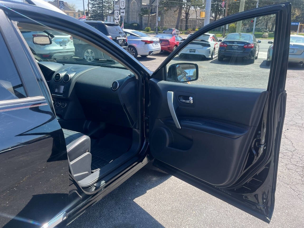 Used 2012 Nissan Rogue SL image 11