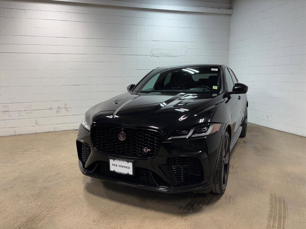 Used 2023 Jaguar F-PACE SVR video 2