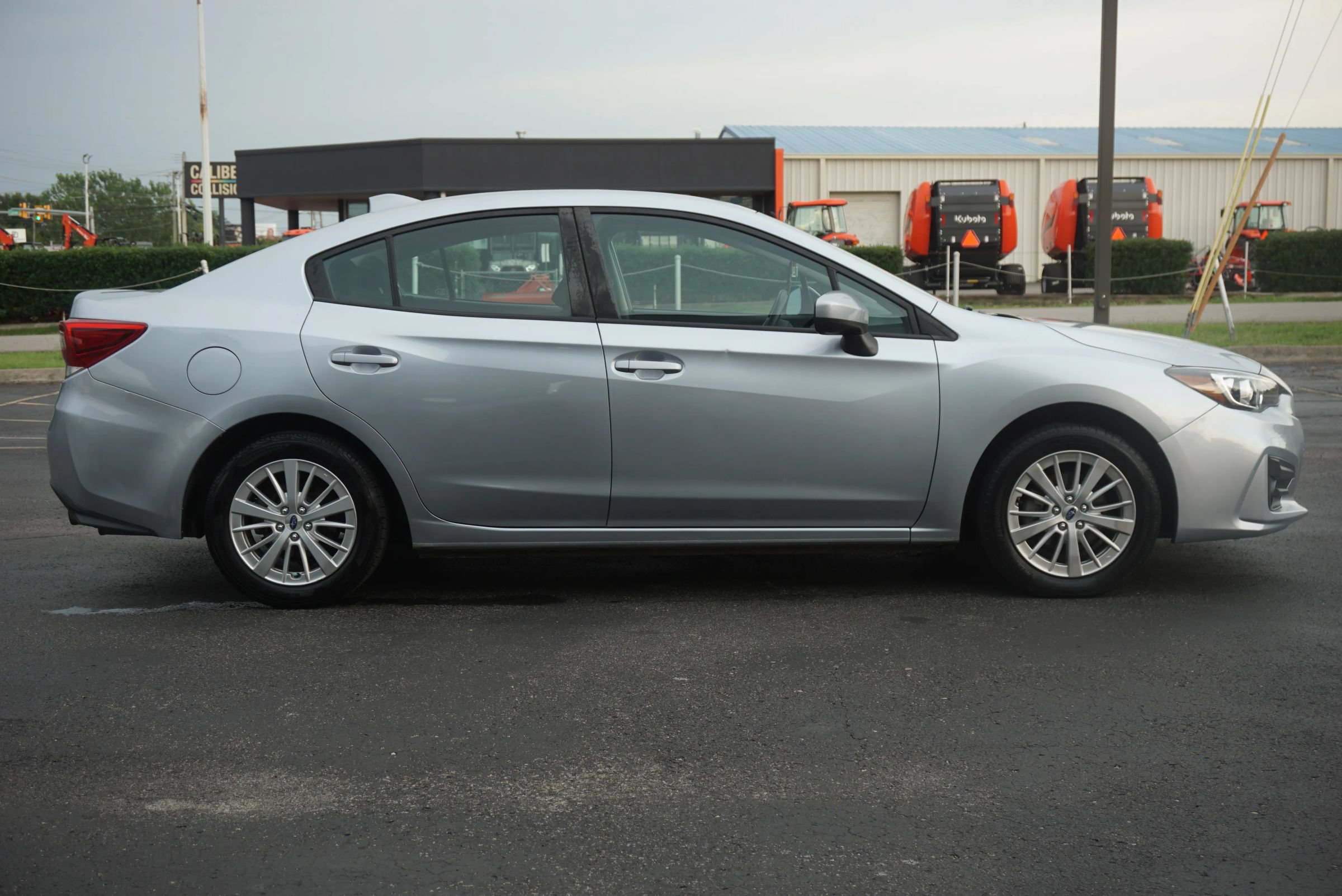 Used 2017 Subaru Impreza 2.0i Premium AWD/4WD image 4