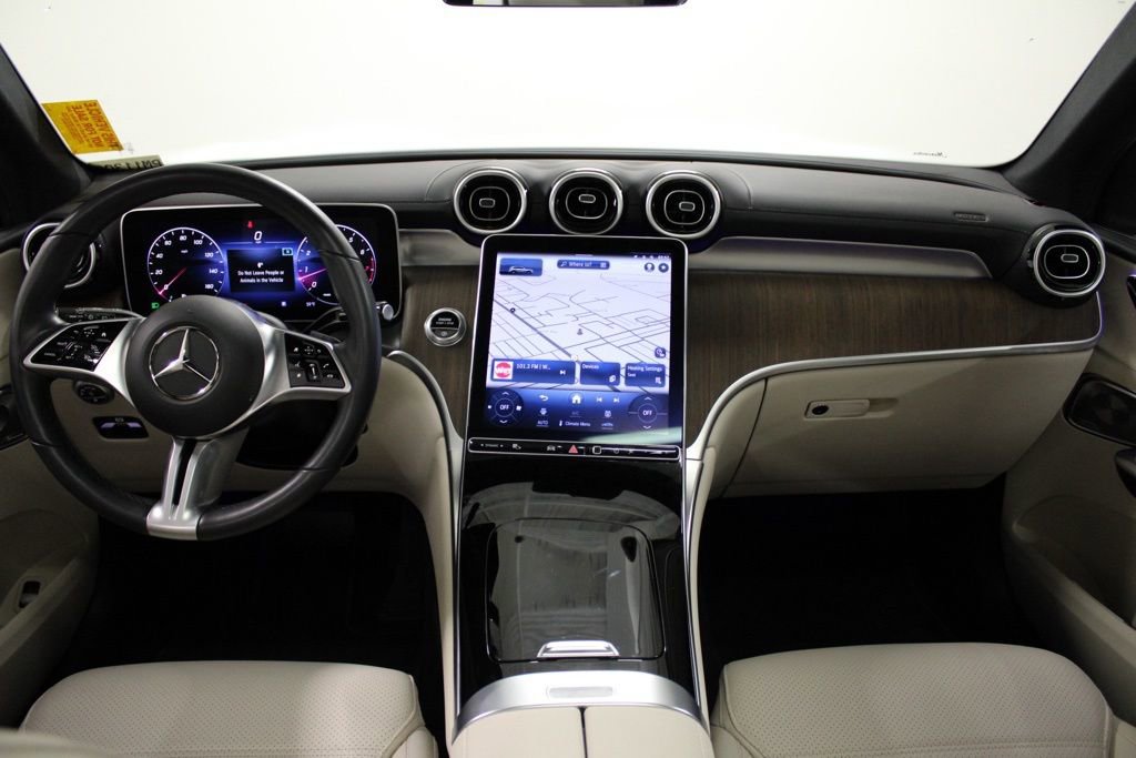 Used 2024 Mercedes-Benz GLC 300 image 36