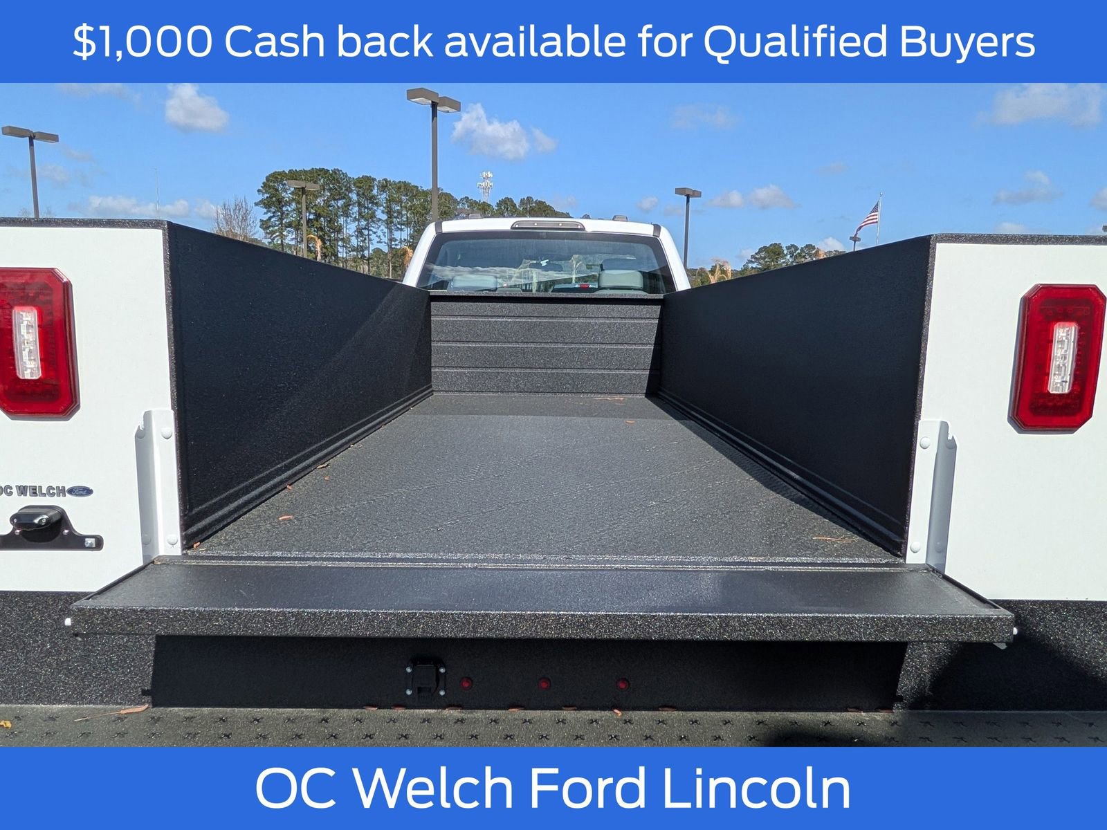 New 2026 Ford F550 4x4 Regular Cab Super Duty w/ XL Chrome Package image 8