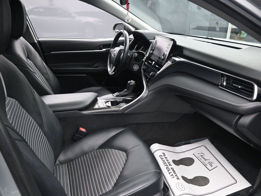 Used 2021 Toyota Camry SE image 27