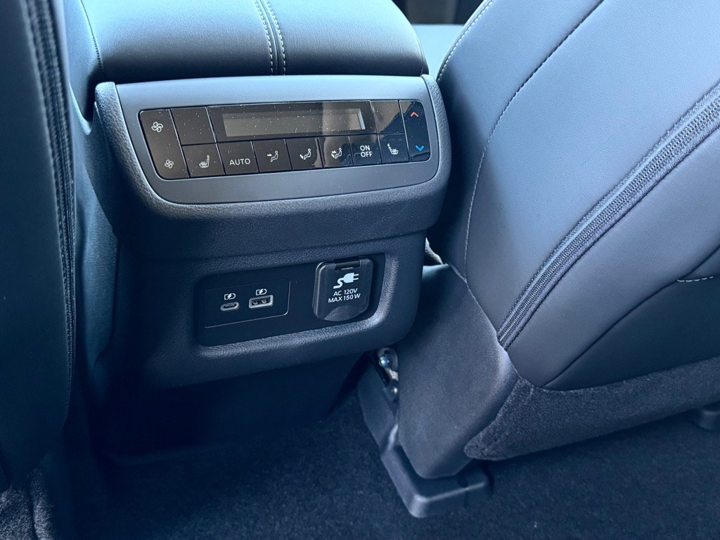 New 2025 Nissan Pathfinder Platinum image 25