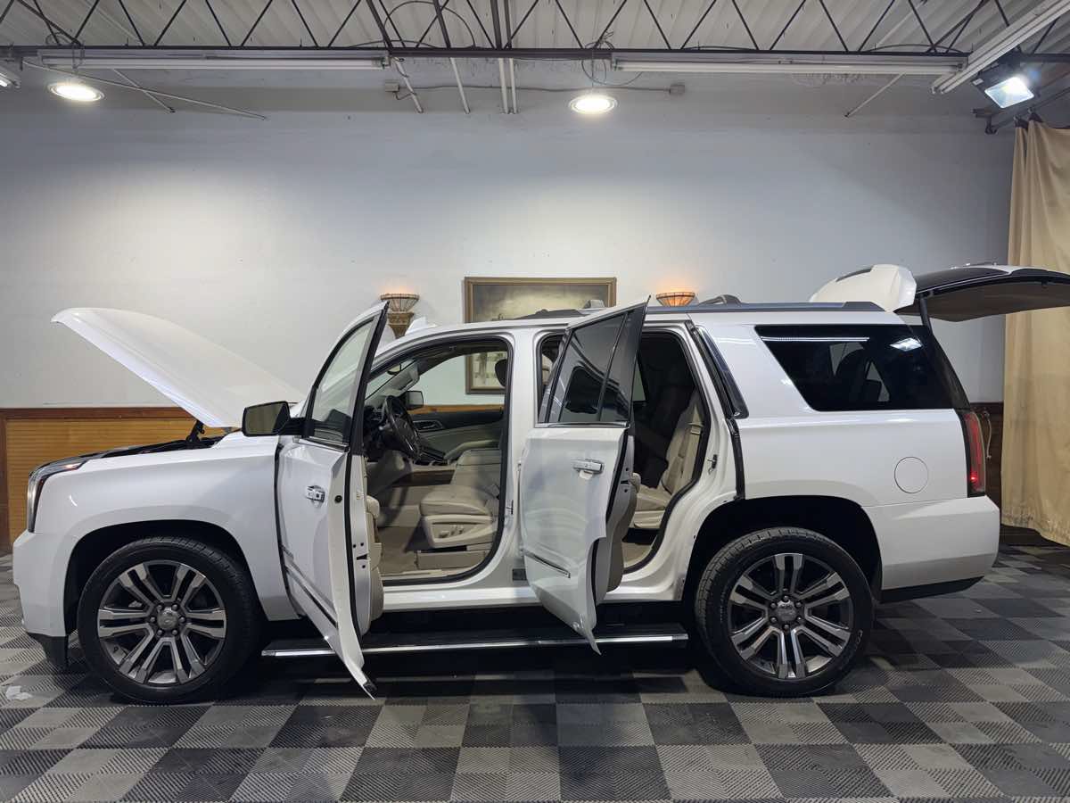 Used 2019 GMC Yukon Denali w/ Denali Ultimate Package AWD/4WD image 12