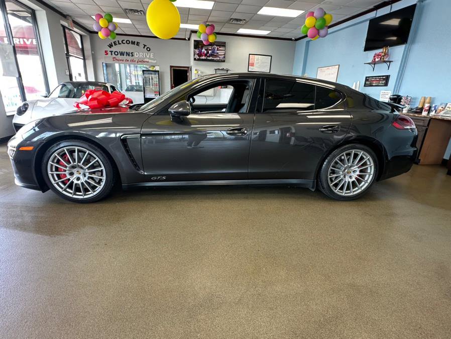 Used 2016 Porsche Panamera GTS image 8