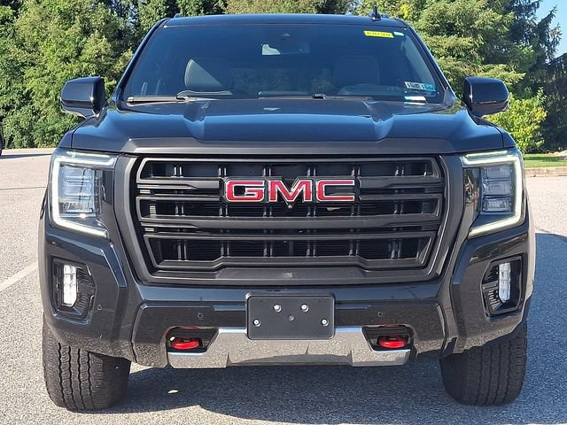 Used 2024 GMC Yukon XL AT4 w/ Technology Package AWD/4WD image 5