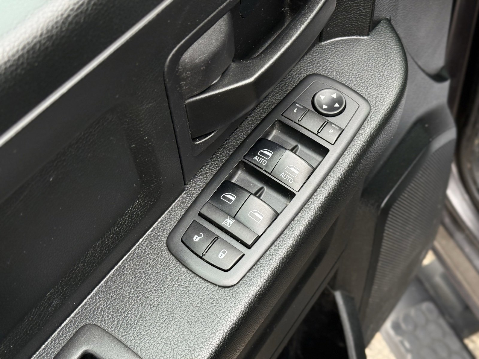 Used 2018 RAM 1500 Express w/ Express Value Package image 14