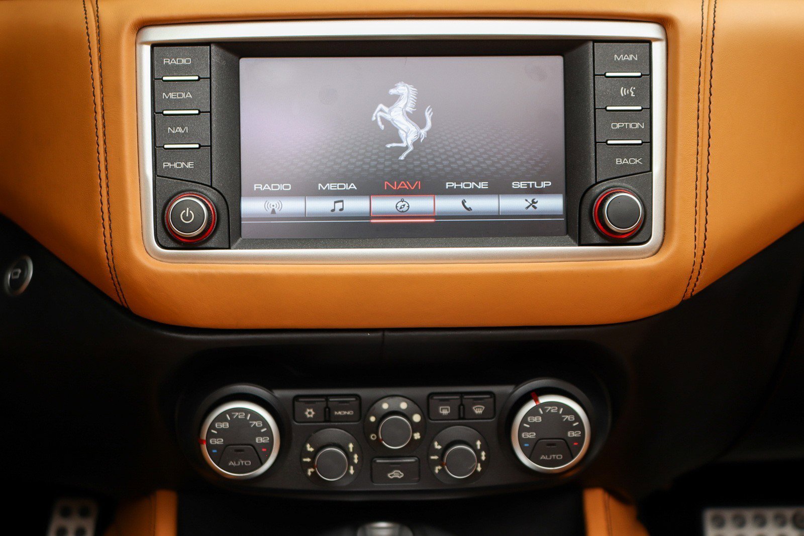 Used 2017 Ferrari California T RWD image 26