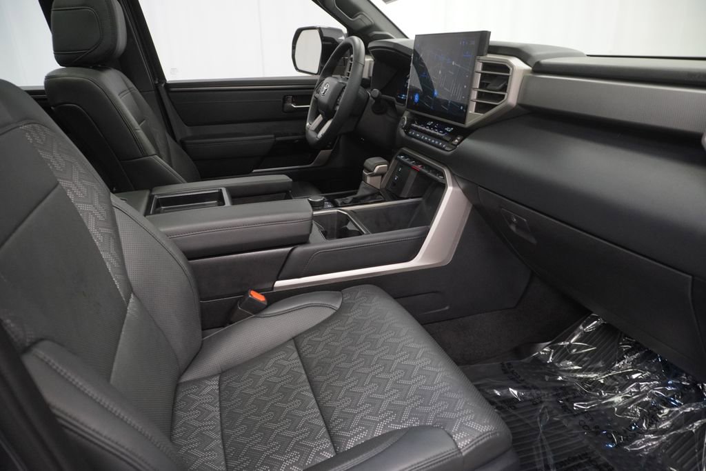 Used 2025 Toyota Tundra Limited image 52