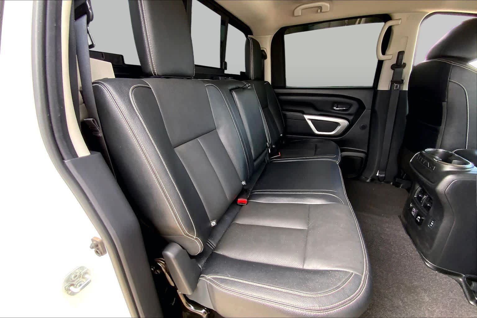 Used 2019 Nissan Titan PRO-4X w/ Pro-4x Convenience Package AWD/4WD image 21