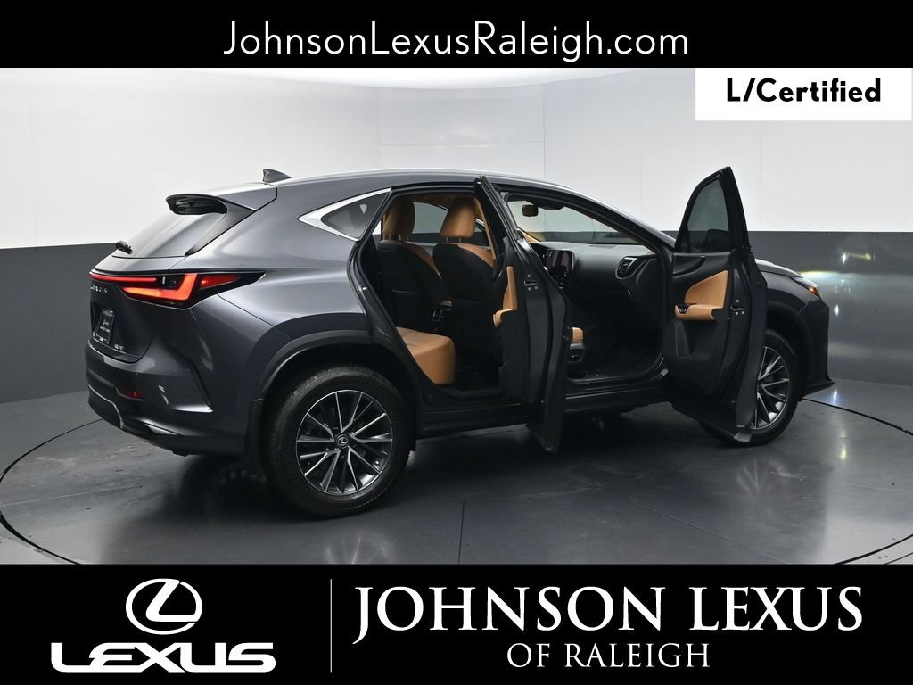 Certified 2023 Lexus NX 250 FWD w/ Towing Package (2000 Lbs) image 32