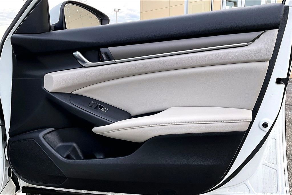 Used 2018 Honda Accord Hybrid image 23