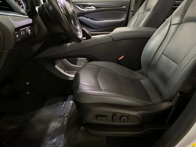 Used 2020 Buick Enclave Essence FWD image 28