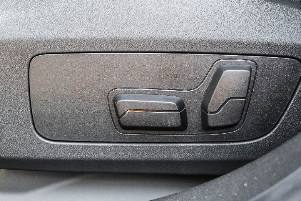New 2026 BMW 228i w/ Technology Package FWD image 20