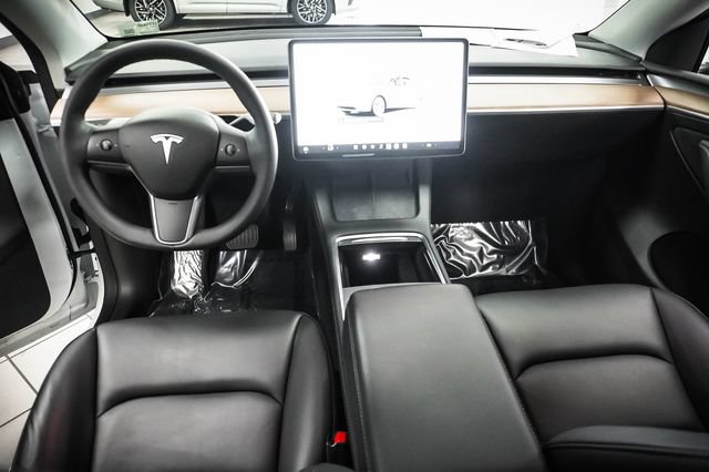 Used 2023 Tesla Model Y Long Range AWD/4WD image 18