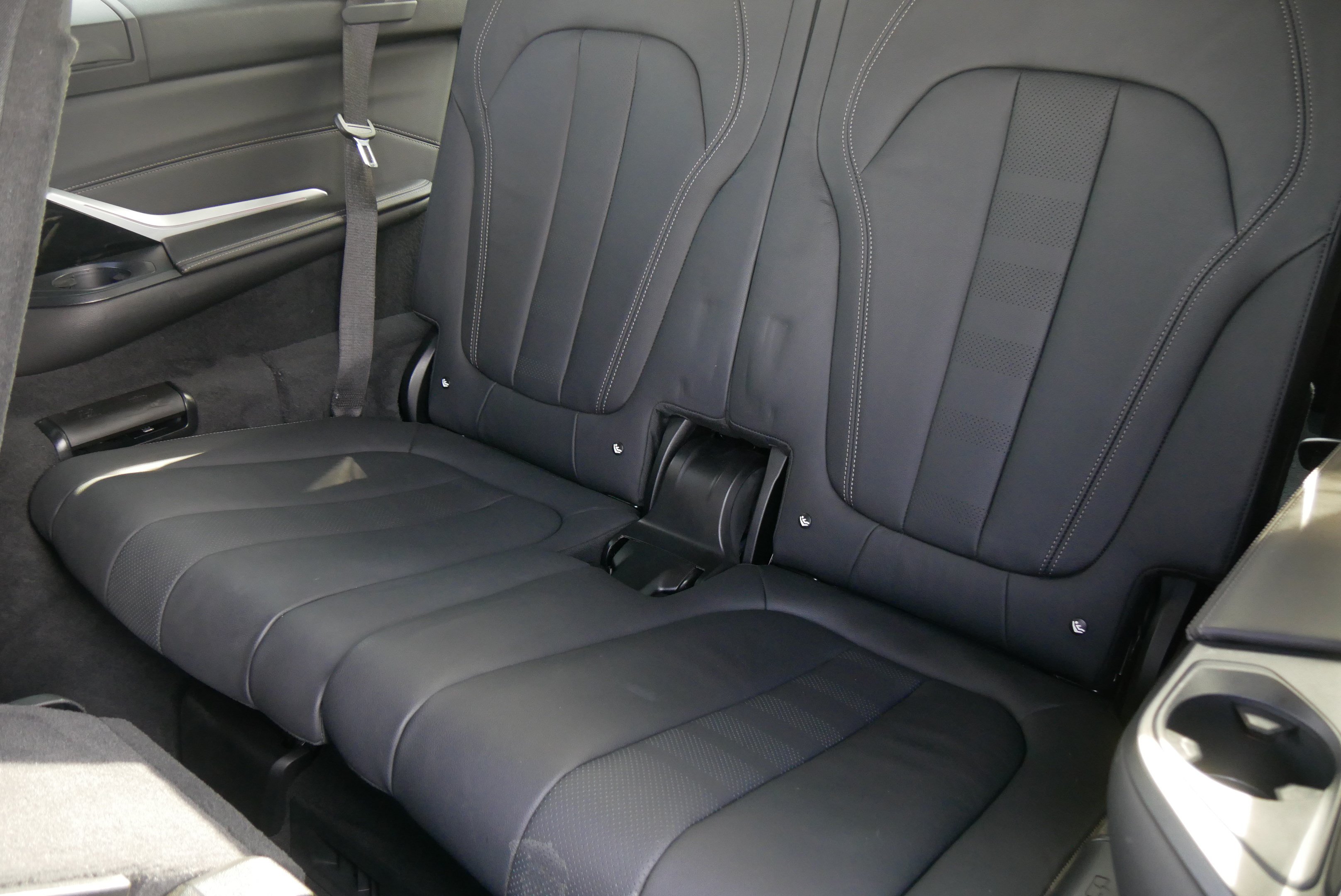 Used 2022 BMW X7 M50i AWD/4WD image 13