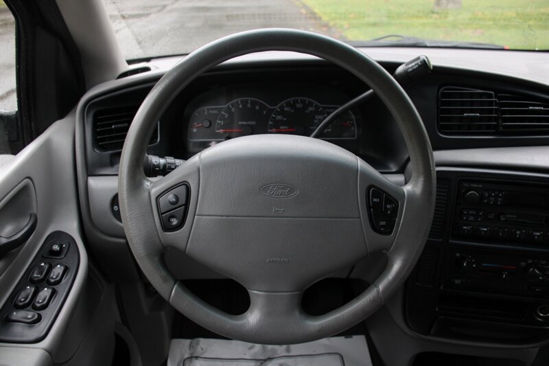 Used 2000 Ford Windstar image 17