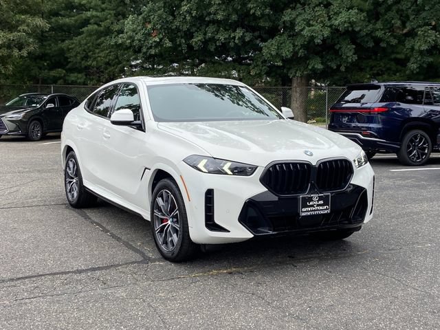 Used 2026 BMW X6 xDrive40i w/ Climate Comfort Package AWD/4WD image 1