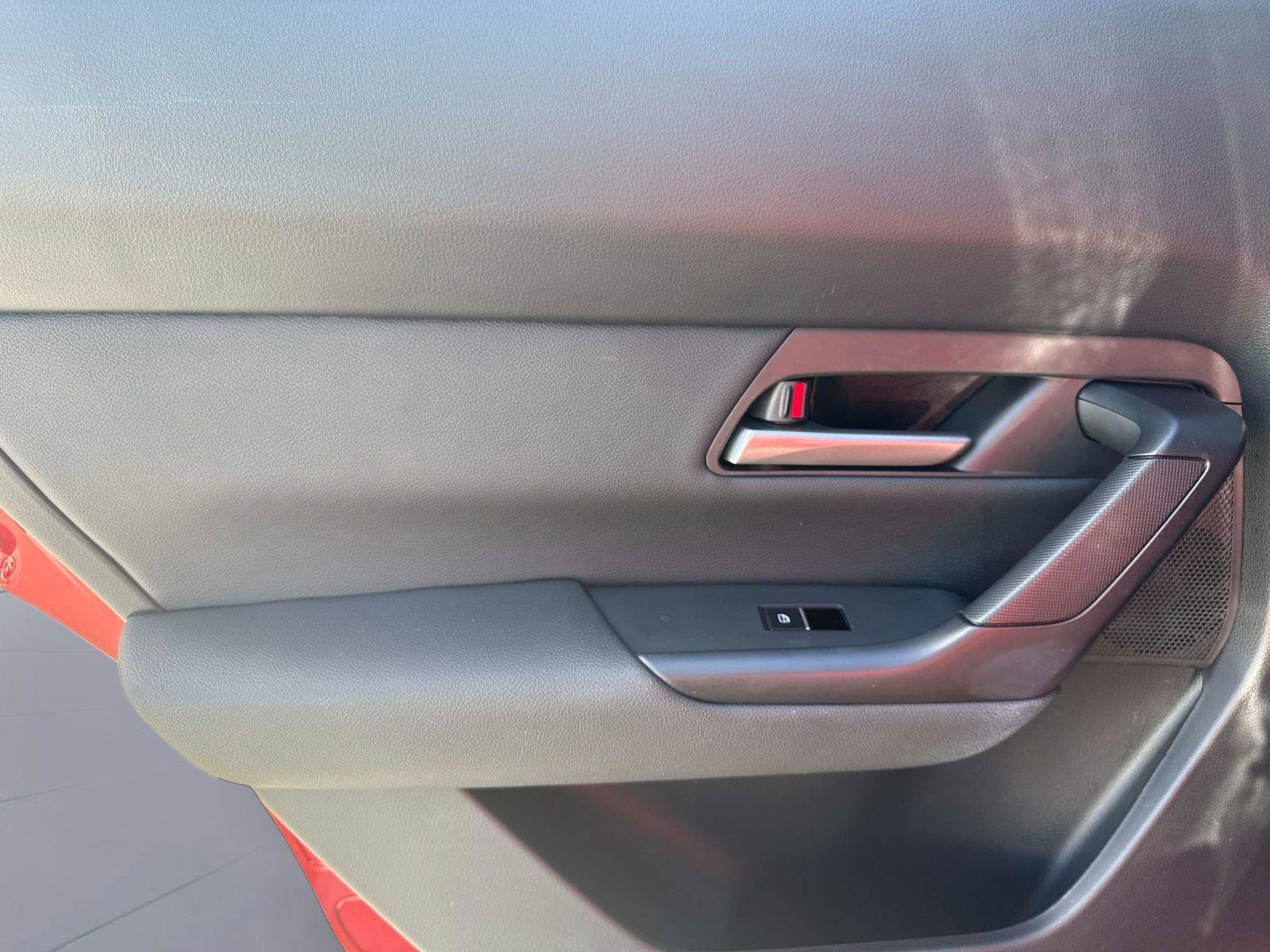 Certified 2025 MAZDA CX-50 AWD 2.5 S w/ Preferred Package image 15