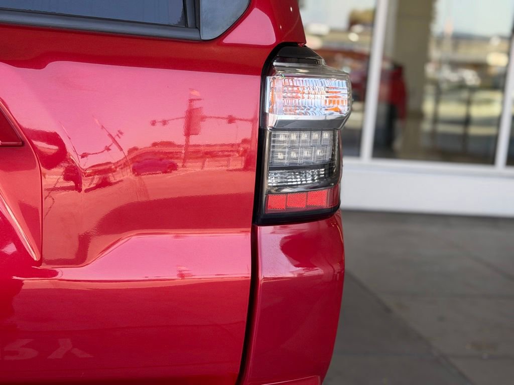 Used 2018 Toyota 4Runner SR5 RWD image 13