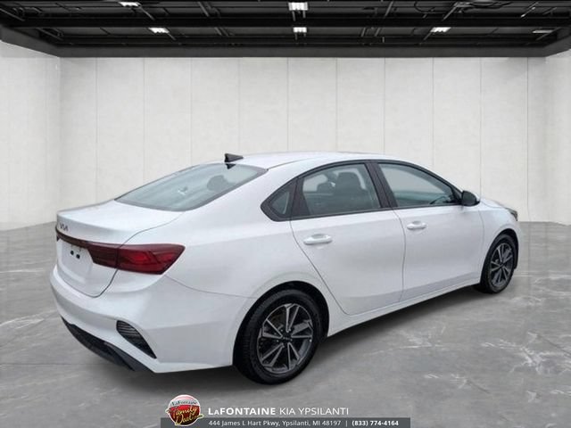 Used 2023 Kia Forte LXS FWD image 5