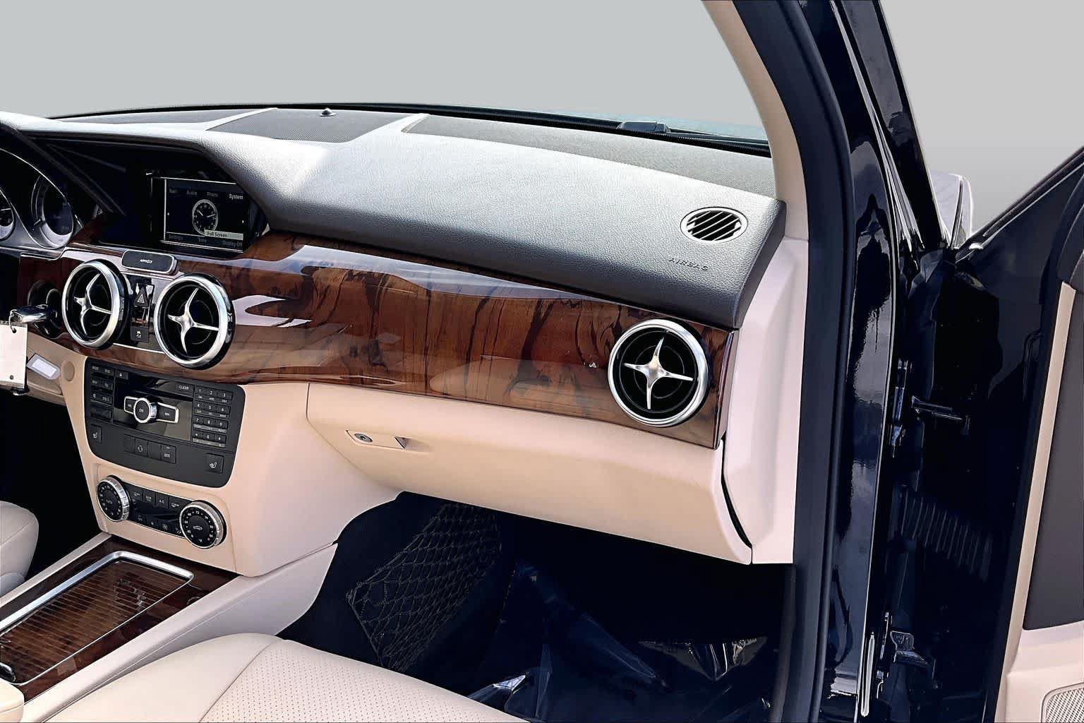 Used 2015 Mercedes-Benz GLK 350 4MATIC image 19
