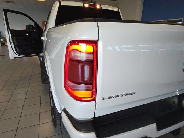 Used 2023 RAM 1500 Limited w/ Body Color Bumper Group AWD/4WD image 29