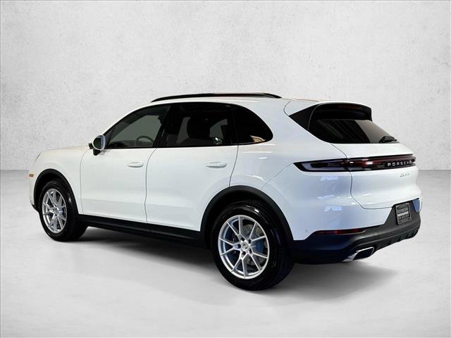 Used 2026 Porsche Cayenne AWD/4WD image 3