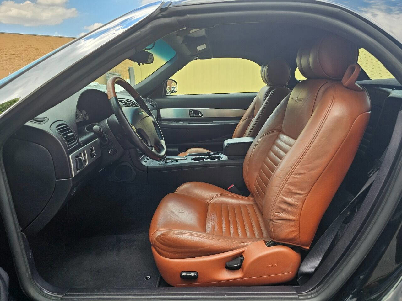 Used 2003 Ford Thunderbird image 11