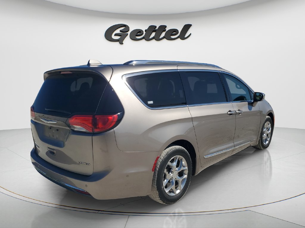 Used 2018 Chrysler Pacifica Limited w/ Advanced Safetytec Group FWD image 5