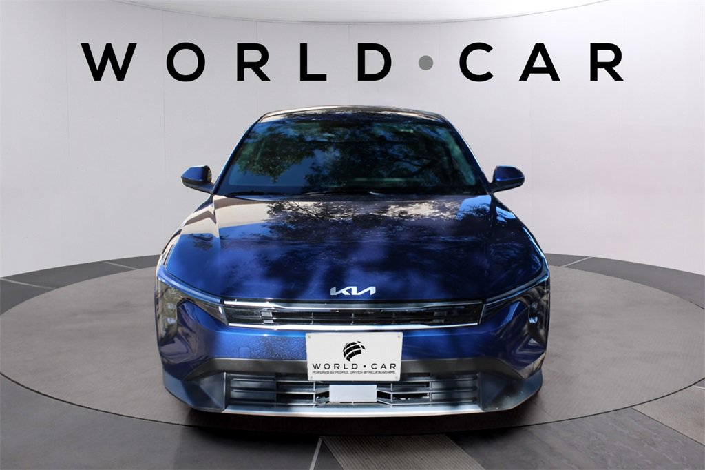 Used 2025 Kia K4 EX image 2