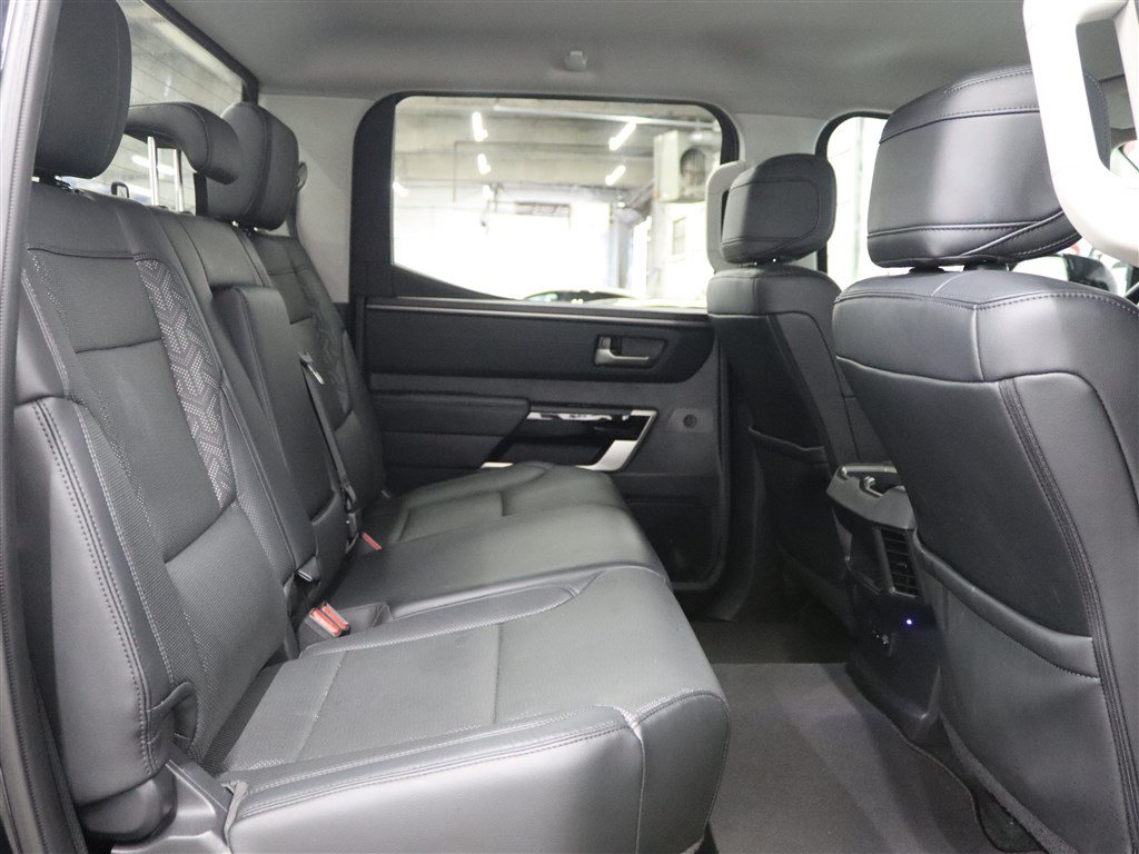 Used 2023 Toyota Tundra Limited AWD/4WD image 19