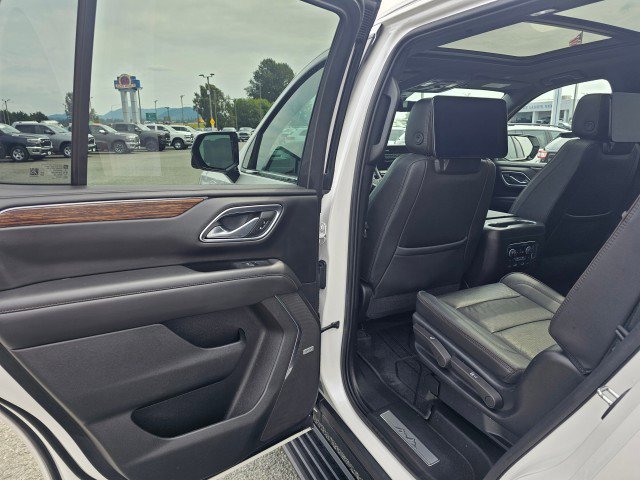 Used 2021 Chevrolet Tahoe High Country image 24