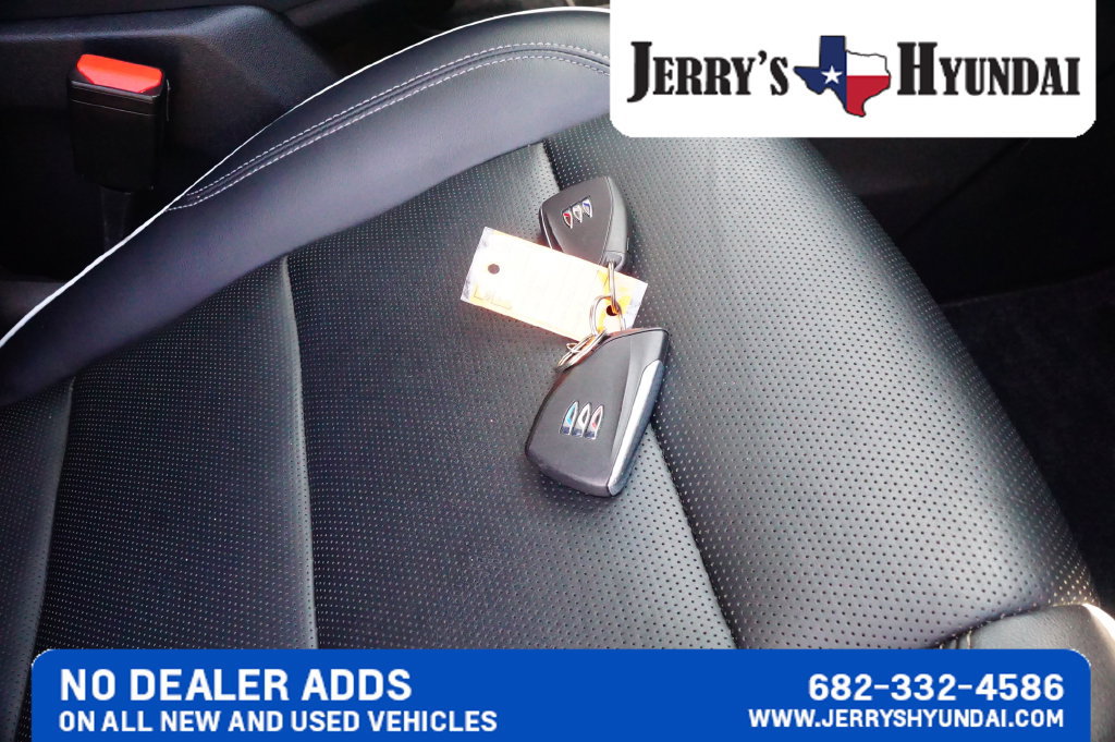 Used 2025 Buick Enclave Avenir w/ Super Cruise Package FWD image 29