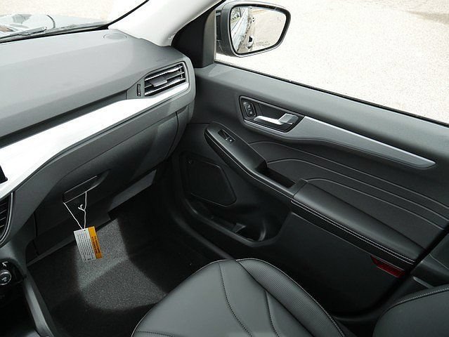 New 2025 Ford Escape SE w/ PHEV Premium Package FWD image 22