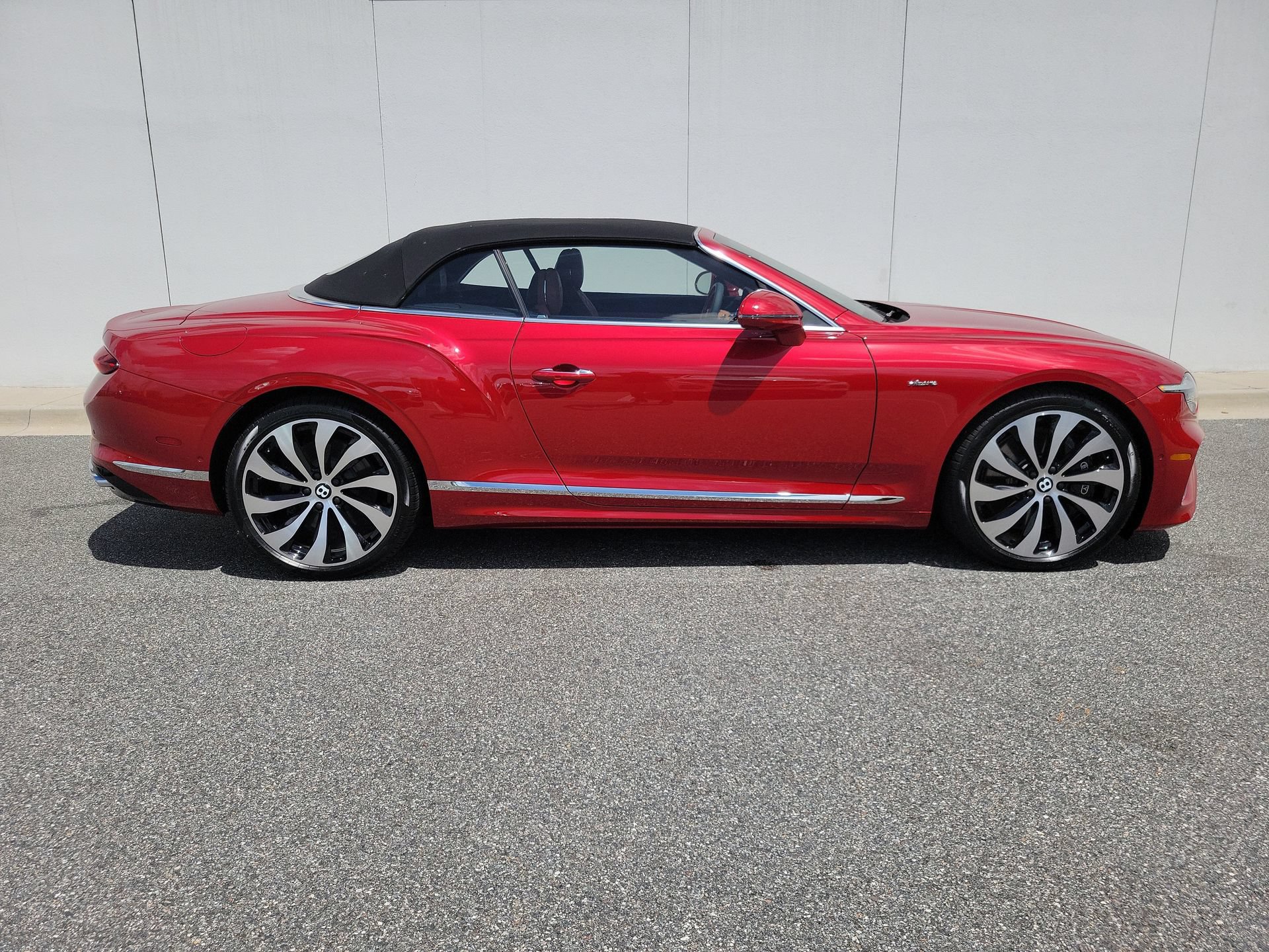 New 2026 Bentley Continental GTC AWD/4WD image 2