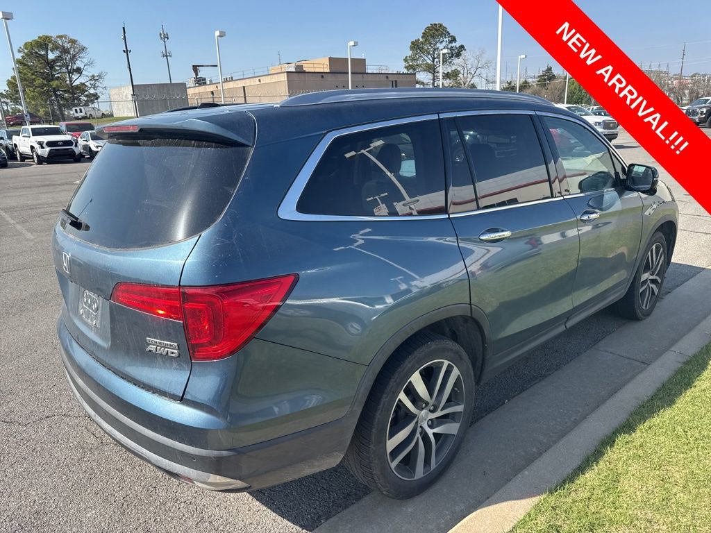 Used 2017 Honda Pilot Touring image 4