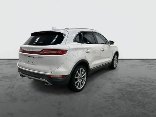 Used 2019 Lincoln MKC Reserve w/ MKC Climate Package FWD image 3