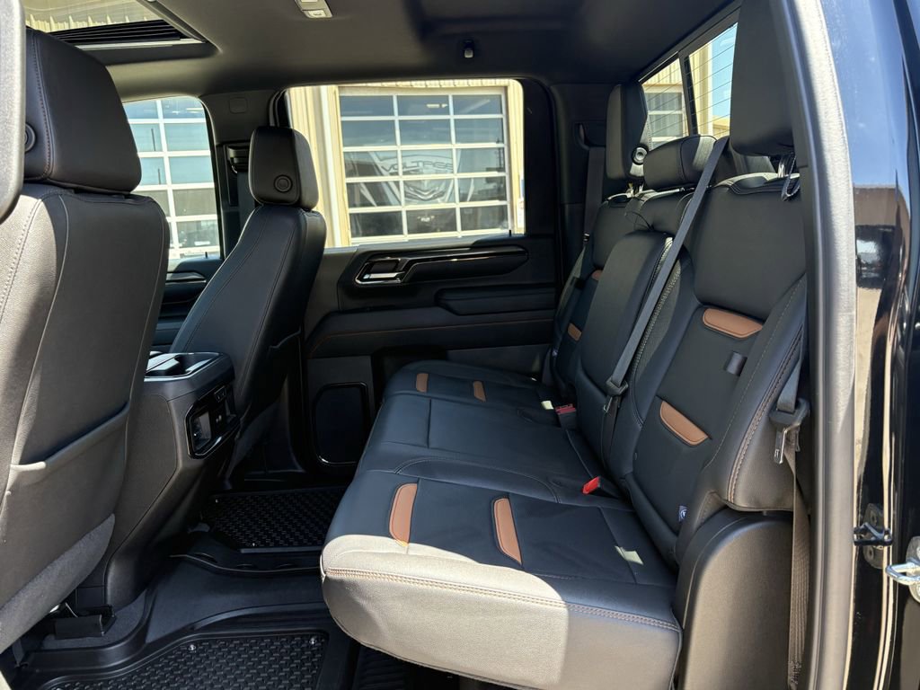 Used 2024 GMC Sierra 2500 AT4 w/ AT4 Premium Plus Package AWD/4WD image 25