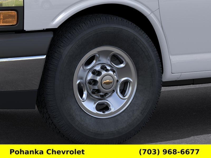 New 2026 Chevrolet Express 2500 Extended w/ Driver Convenience Package RWD image 9