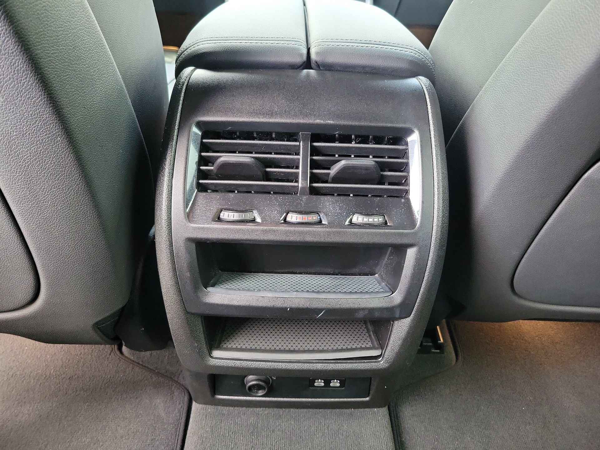 Used 2024 BMW X5 sDrive40i w/ M Sport Package RWD image 15