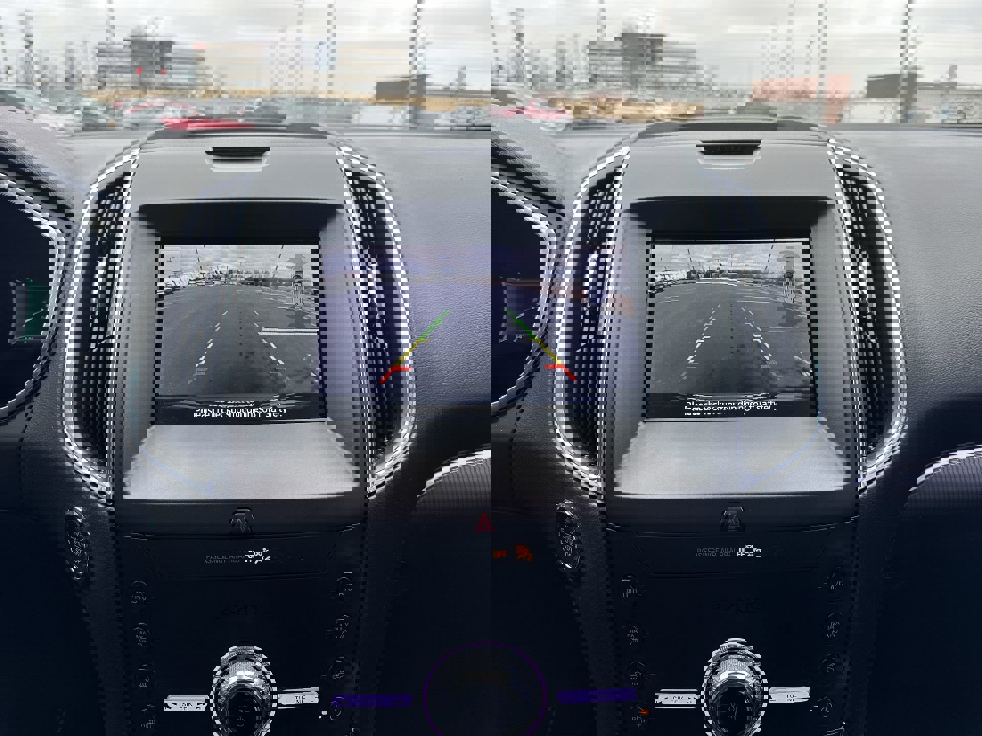 Used 2020 Ford Edge Titanium image 16