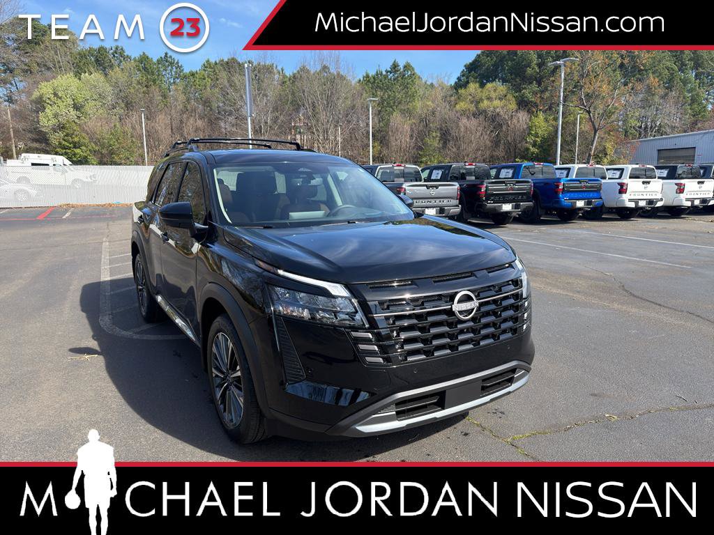 New 2026 Nissan Pathfinder Platinum image 1