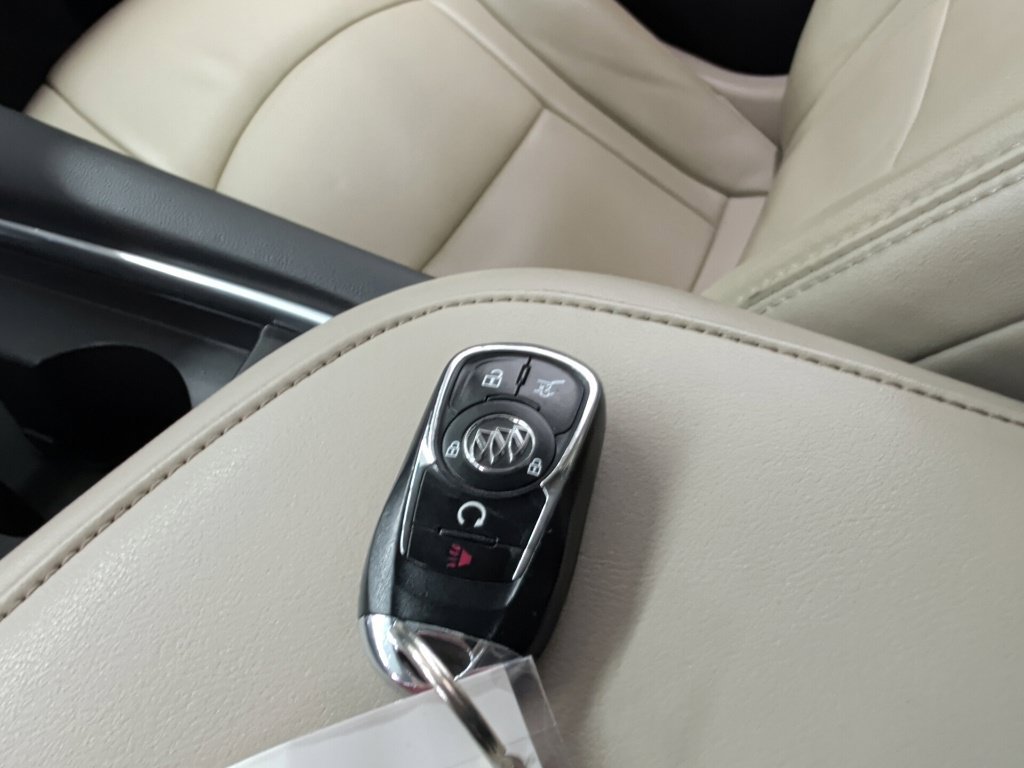 Used 2019 Buick Enclave Essence FWD image 19