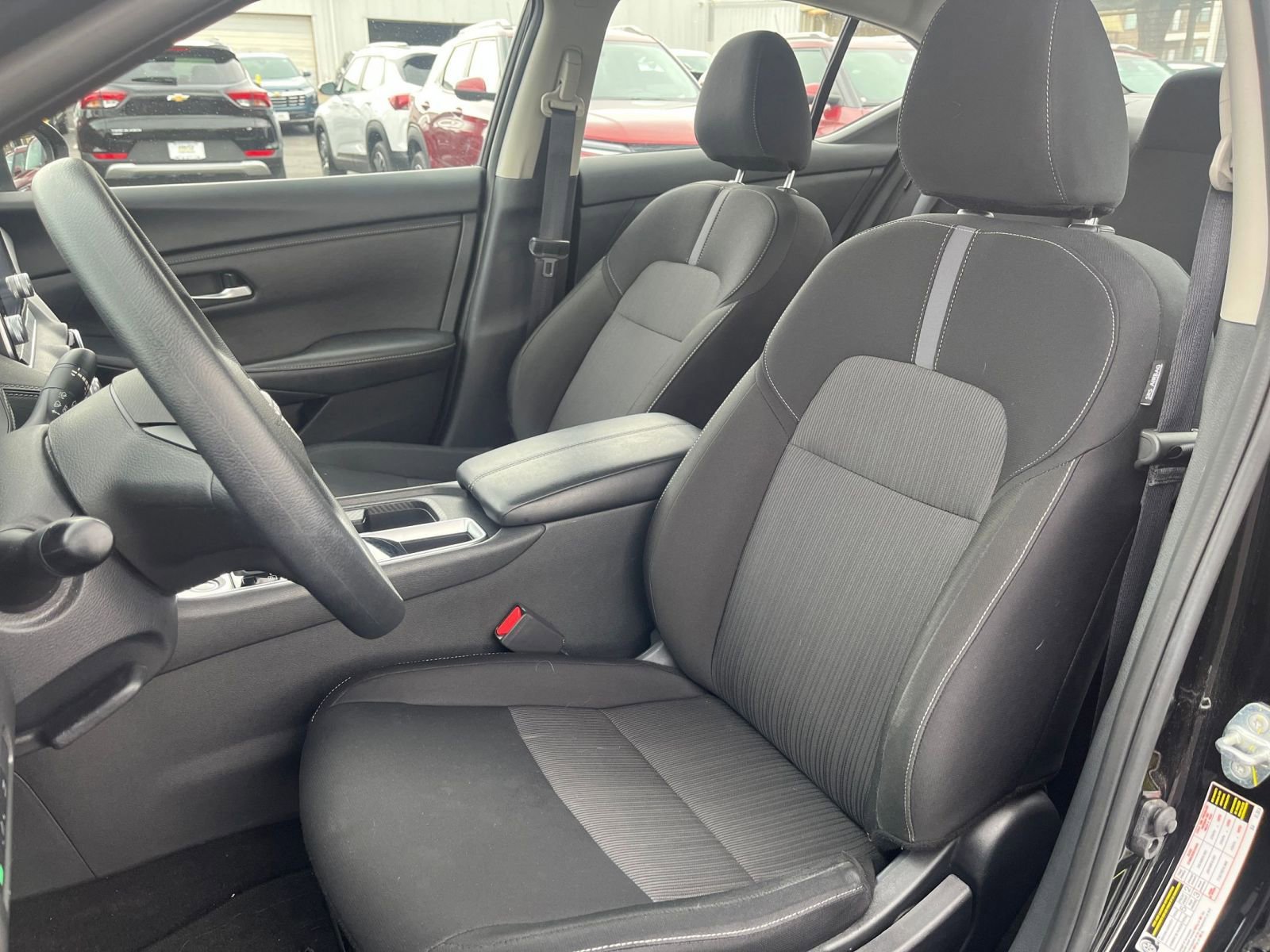 Used 2025 Nissan Sentra SV image 30