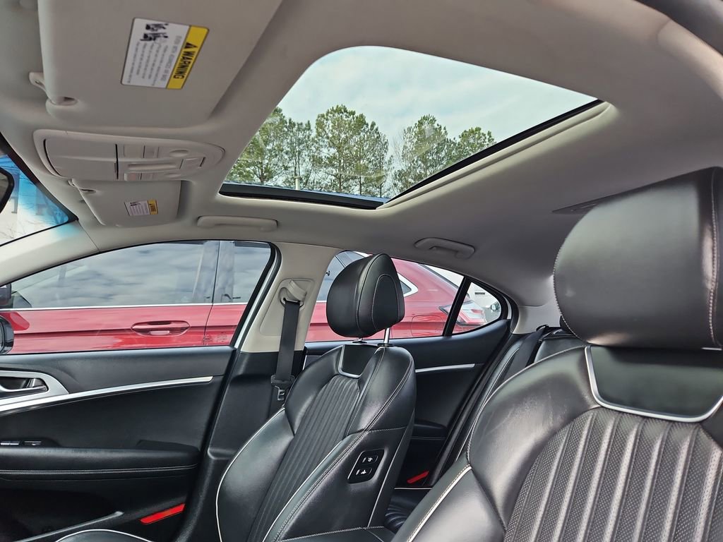 Used 2021 Genesis G70 3.3T image 23