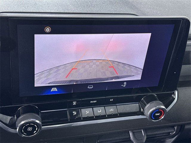 Used 2024 Chevrolet Colorado W/T image 15