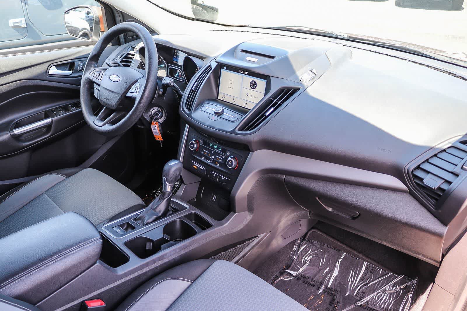 Used 2017 Ford Escape SE w/ Equipment Group 201A FWD image 16